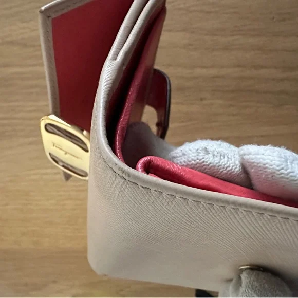 Ferregamo short wallet - Picture 6 of 11